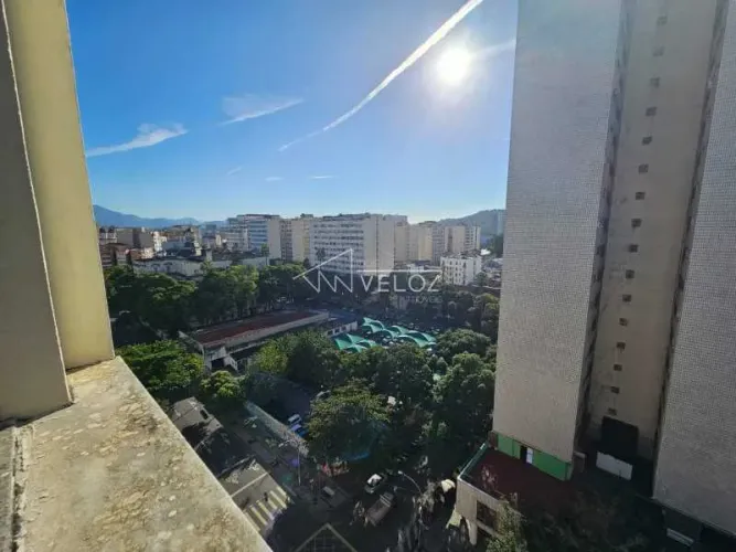 Apartamento : / Residencial / Centro
