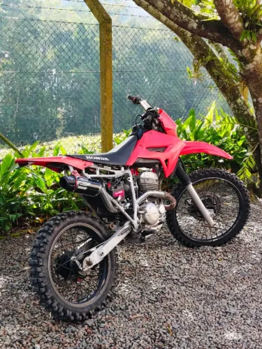 Vendo XR tornado 300 vendo ou troco 