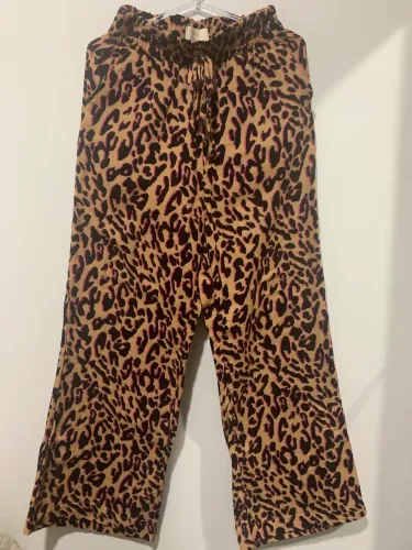 Calça Pantalona Cintura Alta Oncinha NOVA 