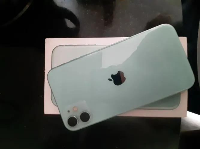 iPhone 11