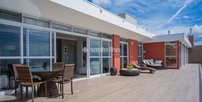 Cobertura com 5 suítes para vender ou alugar, 570m², Novo Campeche - Florianópolis/SC