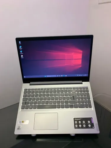 Notebook Lenovo - i5-10°Geração - 8GB RamDDR4 - SSD 256GB Nvme - Rede 5G - 15P - Completo