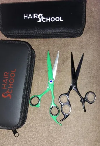 Kit Tesouras Profissionais Hair School - Corte + Fio Navalha com Estojos