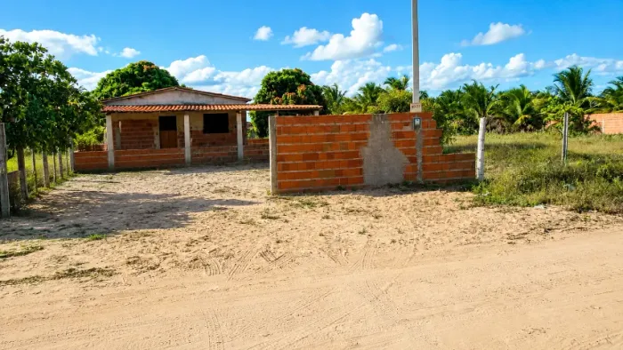 OPORTUNIDADE! Chácara com Casa em Construção | 2.700 m² | São José de Mipibu/RN