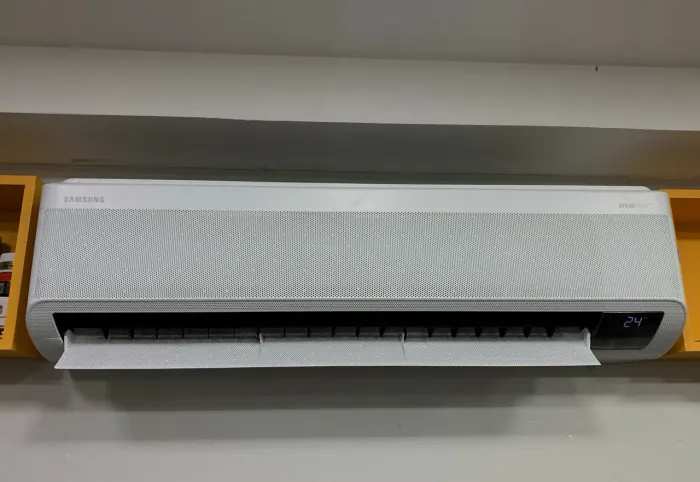 Ar-condicionado Samsung Wind-Free 18.000 Btus