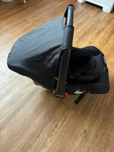 Bebê conforto 200,00