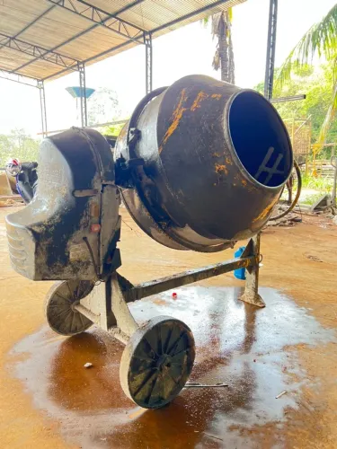 Betoneira industrial 600L