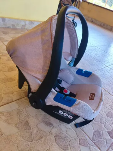 Bebê conforto Burigotto 