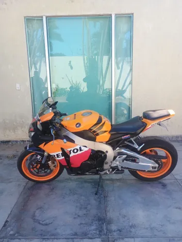 Vendo ou troco por carro de + ou - valor