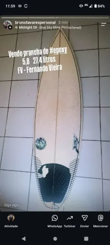 Vendo prancha semi nova de epoxi marca FV - Fernando Vieira . Tamanho 5.8 com 27,4 litros.