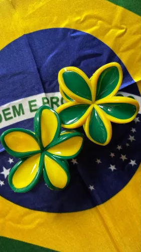 Presilha de flor do brasil 