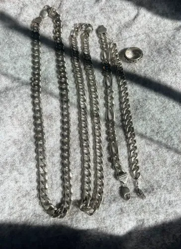 Correntes, pulseiras e anel de Prata 925