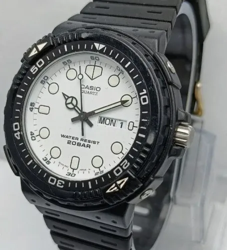 Relógio Casio analógico Vintage MRD-201W