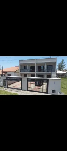 Edifício c / 4 aptos . totalmente mobiliados a 280 mts do mar em balneário gaivotas SC