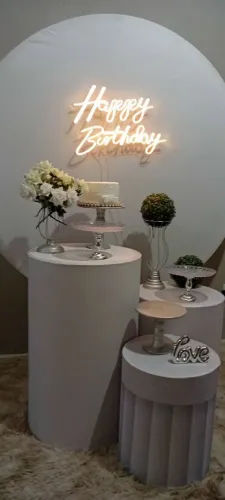 Decoração pegue e monte