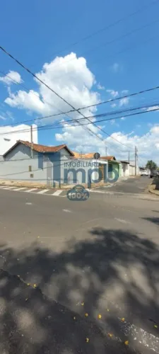Locação de Casas / Padrão na cidade de Franca