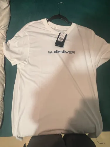 Camiseta Quiksilver nunca utilizada!