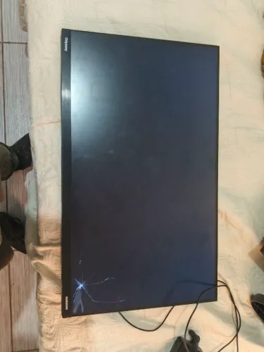 Monitor Gamer Samsung Odyssey 24" 144hz (para retirada de peças/Sucata com caixa e base)