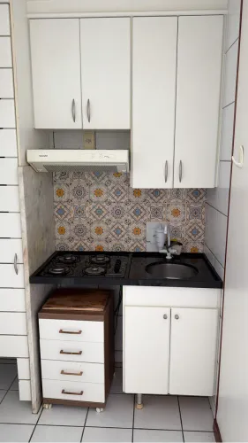 Pia em granito com armarios