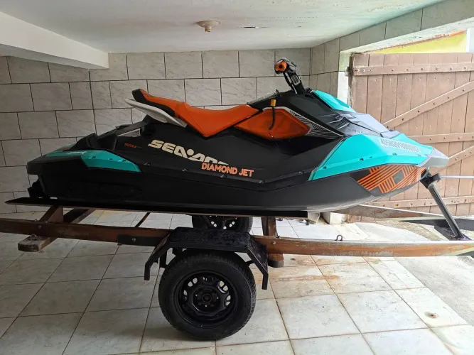 Jet ski spark trixx super novo 