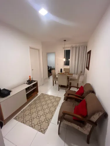 Aluga-se Apartamento 2 Quartos Mobiliado com Vaga