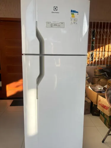 GELADEIRA ELECTROLUX FROST FREE 310 L