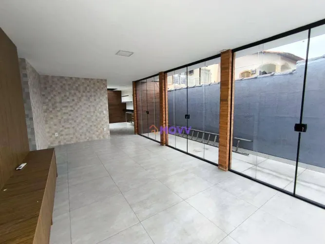 Casa com 5 quartos à venda, 220 m² por R$ 1.500.000 - Piratininga - Niterói/RJ