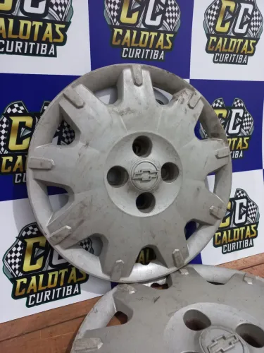 Calota Chevrolet Prisma aro 14 original usada. R$25,00 cada calota. Disk entrega 