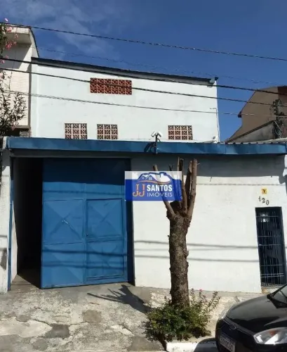 Galpão à venda em rua de pouco movimento na Água Rasa !