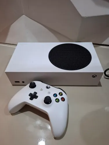 Xbox Series S 512g mais um controle 