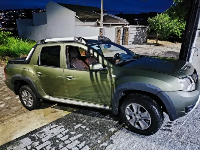 Renault Duster Oroch Dyna. 2.0 Hi-flex 16V Aut. 2017