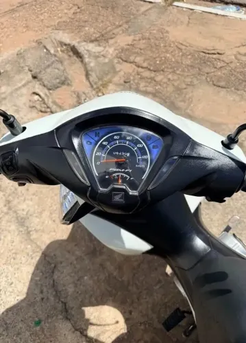 Vendo biz 110! Única Dona 