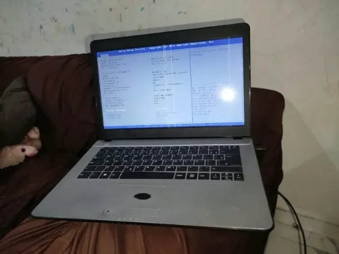Vendo Esse NoteBook da marca Login
