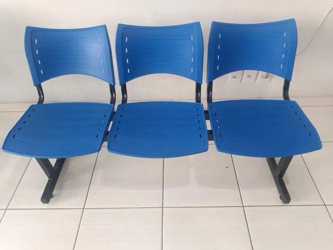 Vendo banco de espera 3 lugares