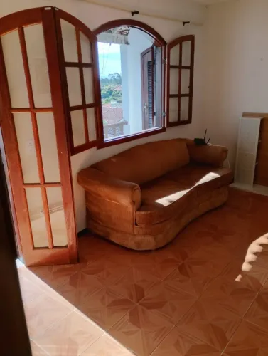 ALUGUEL DE CASA NA PRAIA DO SUDOESTE AO LADO DO XODÓ DA PRAIA, 2 QUARTOS E MOBILIADA