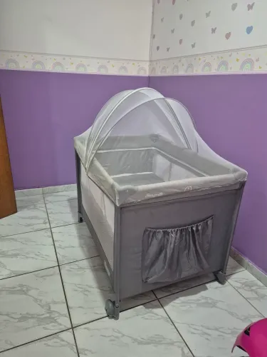 Berço/Cercado Portátil em perfeito estado (com colchão)