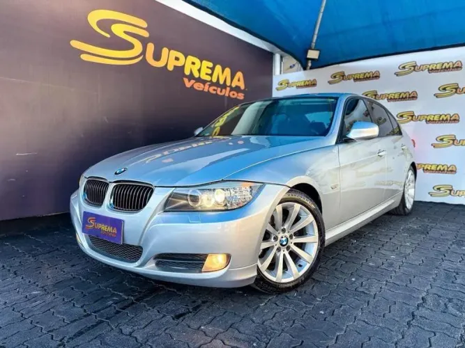 BMW 320I 320i 2010