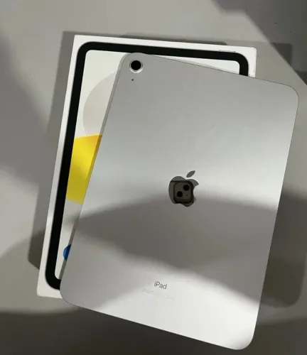 iPad 11 128GB seminovo
