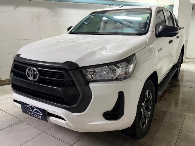Toyota Hilux CD 4X4 2.8 Diesel Mec. 2024