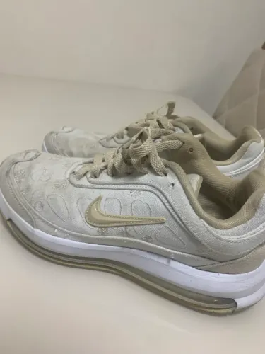Tênis Nike
