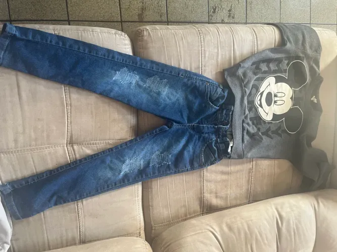 Calça e moletom 