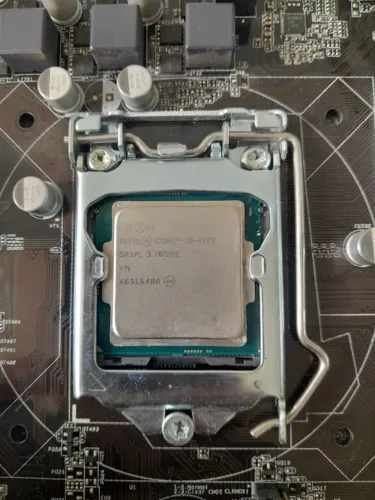 kit i3 4170 , PLACA MAE ASROCK H861M-HG4 , 16GB DDR3 COM COOLER ORIGINAL 1150
