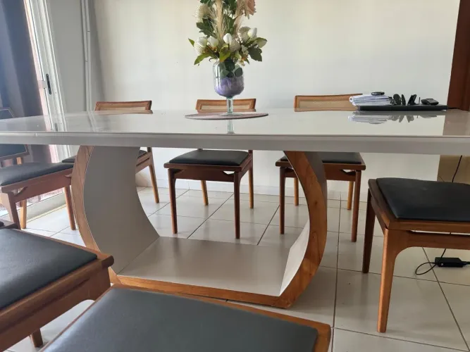 Mesa de Jantar Excepcional 
