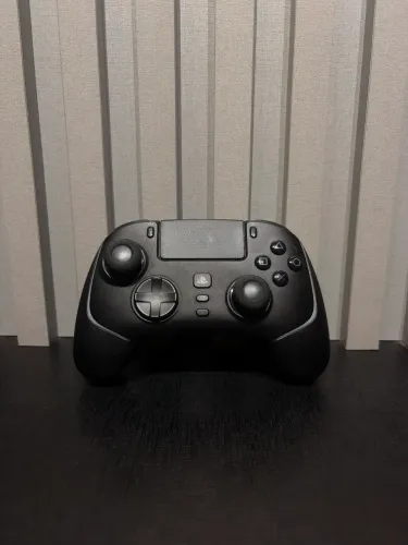 CONTROLE VIDEO GAME - RAZER WOLVERINE