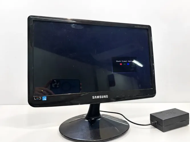 Monitor Samsung SyncMaster S16B110N 16 Polegadas