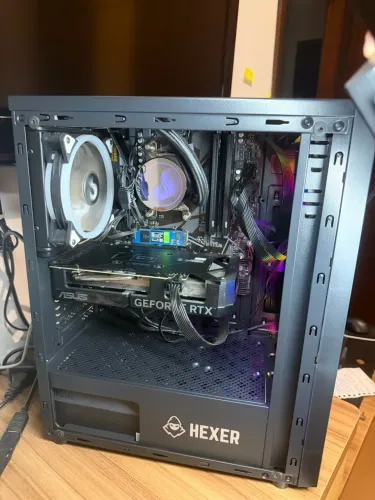 PC Gamer Ryzen 5 5600 + RTX 4060 8GB ASUS + 16GB RAM + SSD NVMe + Water Cooler?