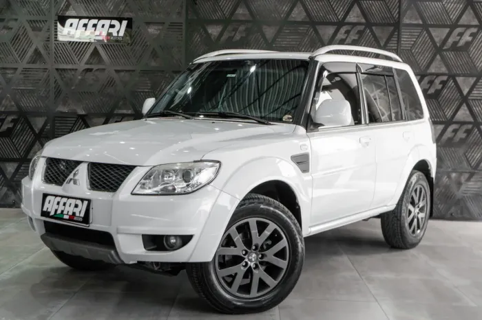 Mitsubishi Pajero TR4 2.0 Flex 16V 4X2 Aut. 2013