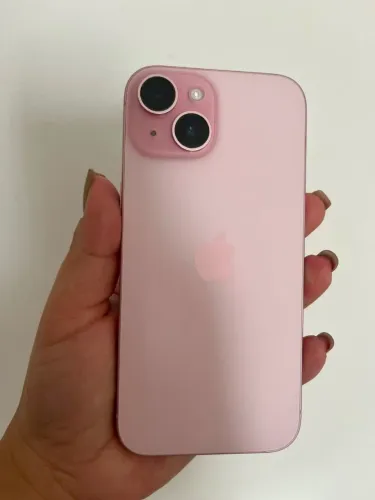 iPhone 15 128g semi-novo.