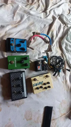 Vendo pedais para guitarra