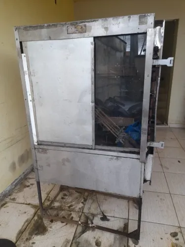 Máquina assar frango